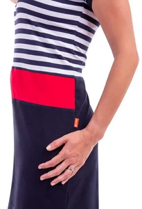 trikové šaty detail